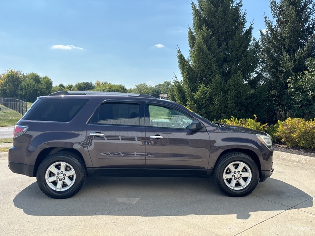 2015 Gmc Acadia SLE photo 3
