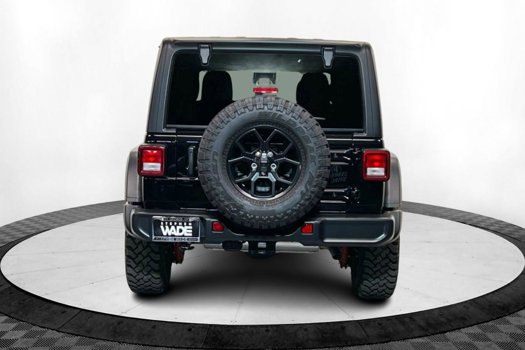 2024 Jeep Wrangler Willys photo 4
