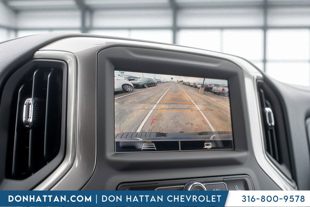 2025 Chevrolet Silverado 2500HD Custom photo 8