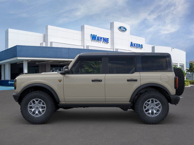 2025 Ford Bronco Badlands photo 3