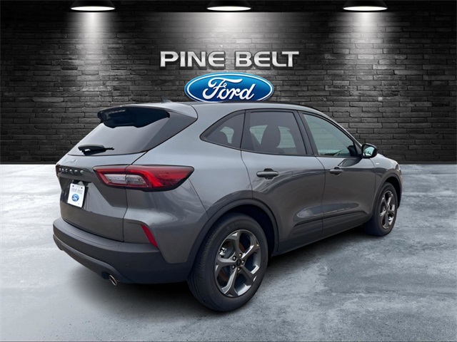 2025 Ford Escape ST-Line photo 5