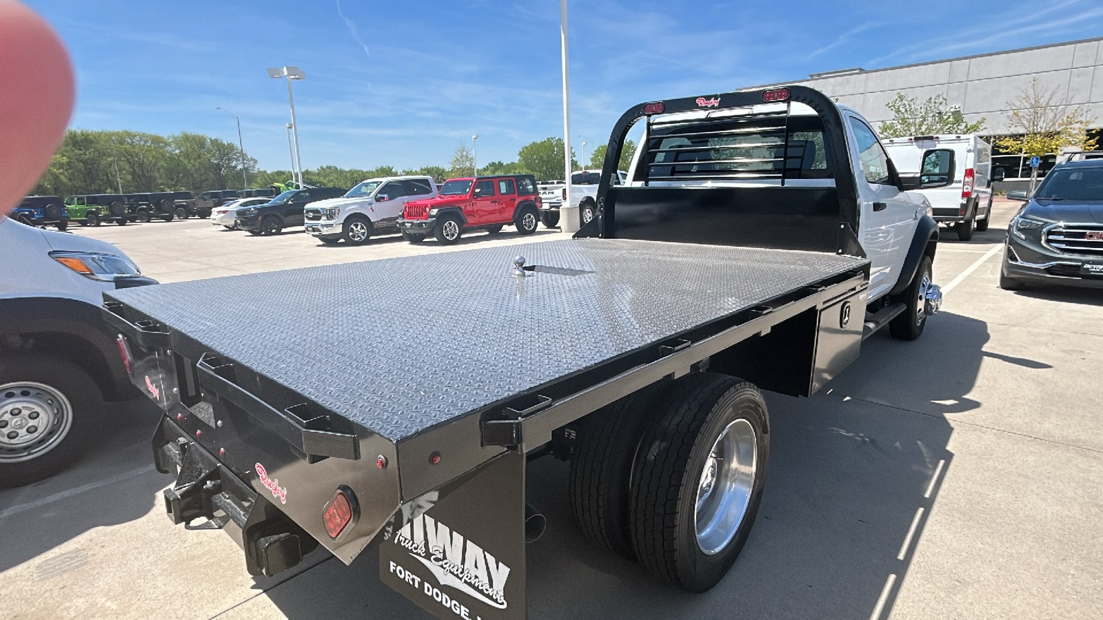 2024 Ram 5500 Tradesman photo 3