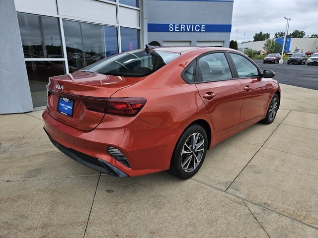 2022 Kia Forte LXS photo 7
