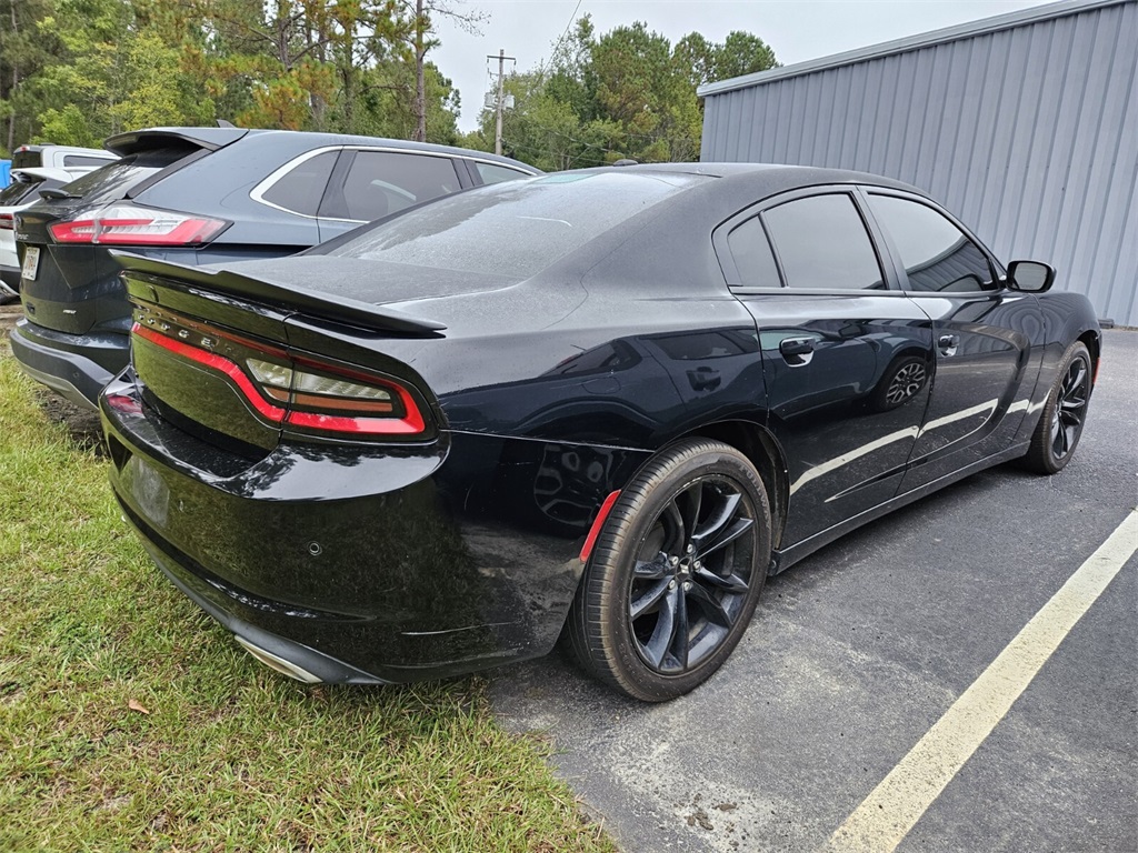 2018 Dodge Charger SXT photo 8