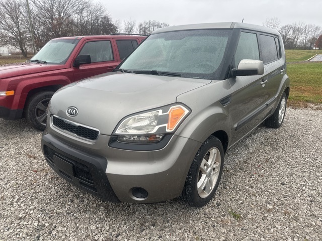 Used 2011 Kia Soul Base with VIN KNDJT2A25B7313501 for sale in Crawfordsville, IN