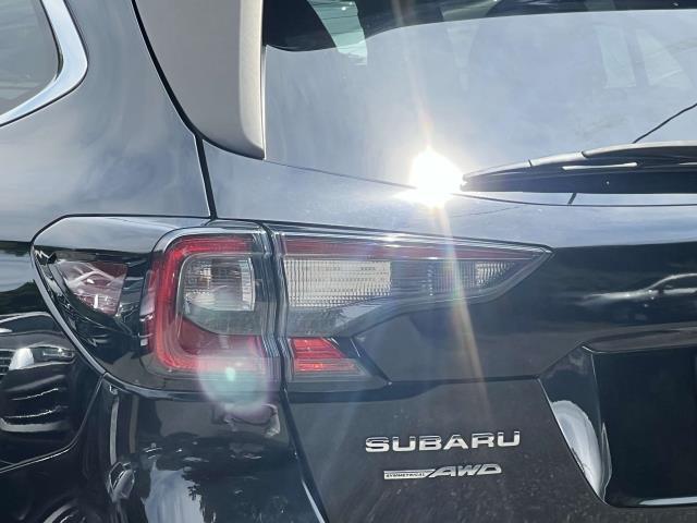 2022 Subaru Outback Premium photo 7