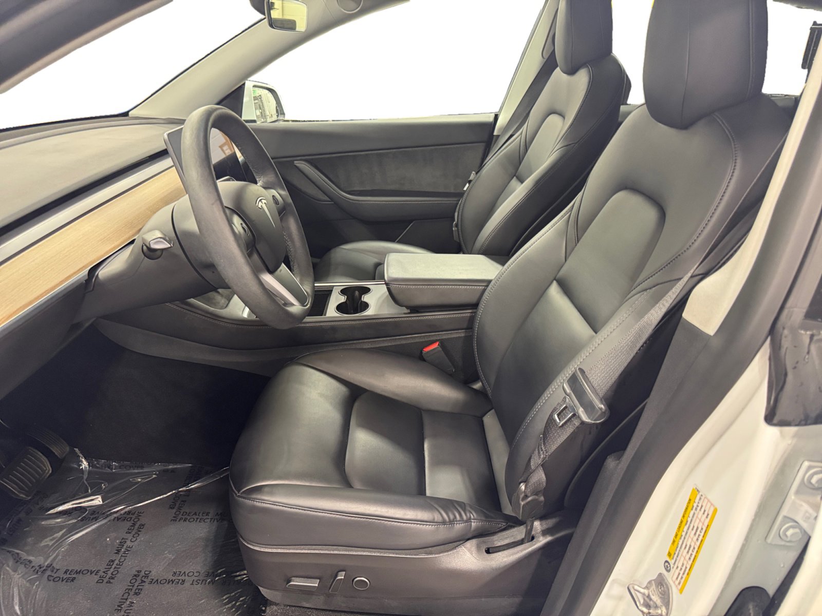 Used 2022 Tesla Model Y Long Range with VIN 7SAYGDEEXNF315037 for sale in La Vista, NE