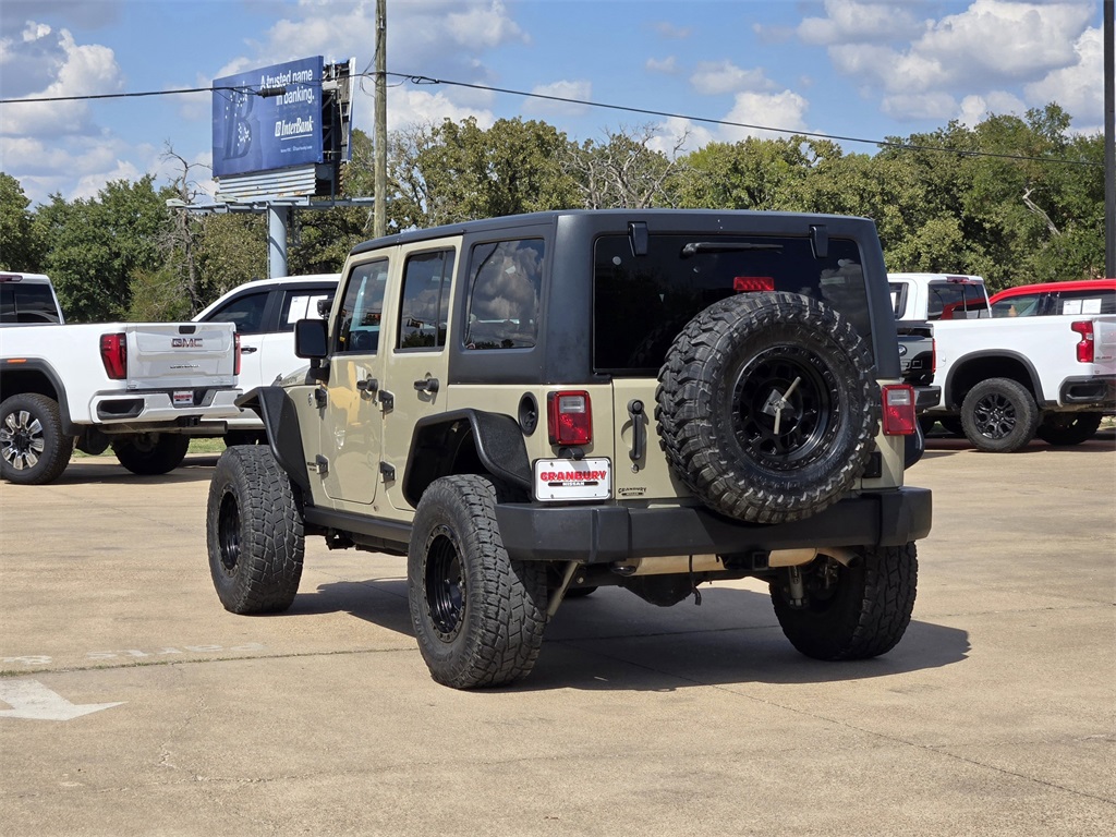 2017 Jeep Wrangler Unlimited Rubicon photo 2