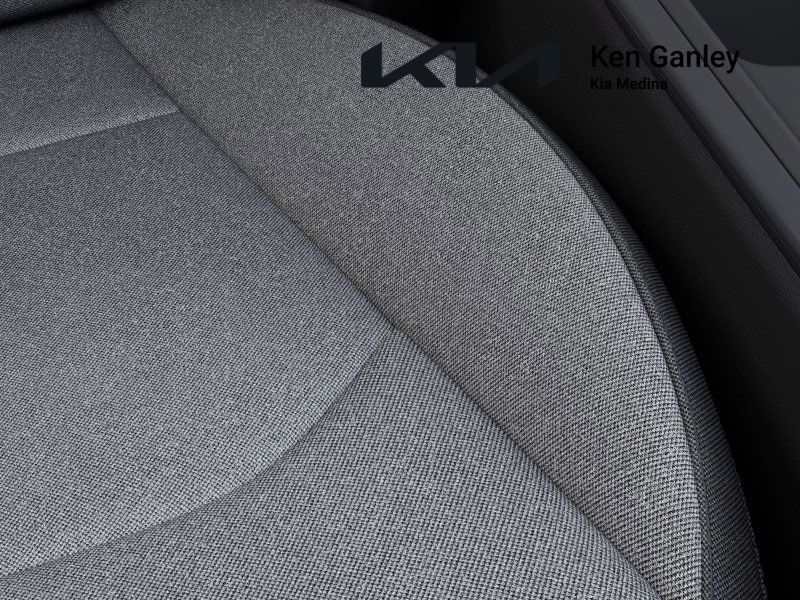 2025 Kia K4 LXS photo 23