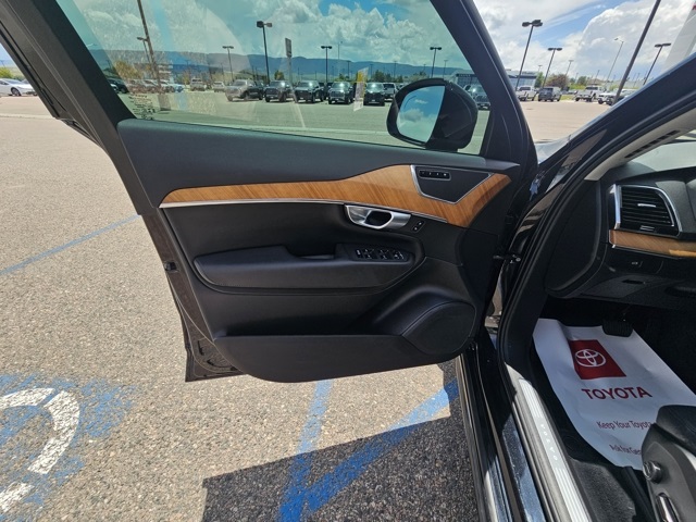 2024 Volvo XC90 B5 Plus photo 14