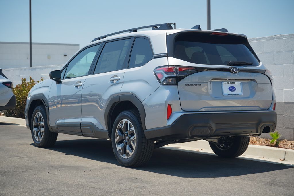 2025 Subaru Forester Premium photo 2