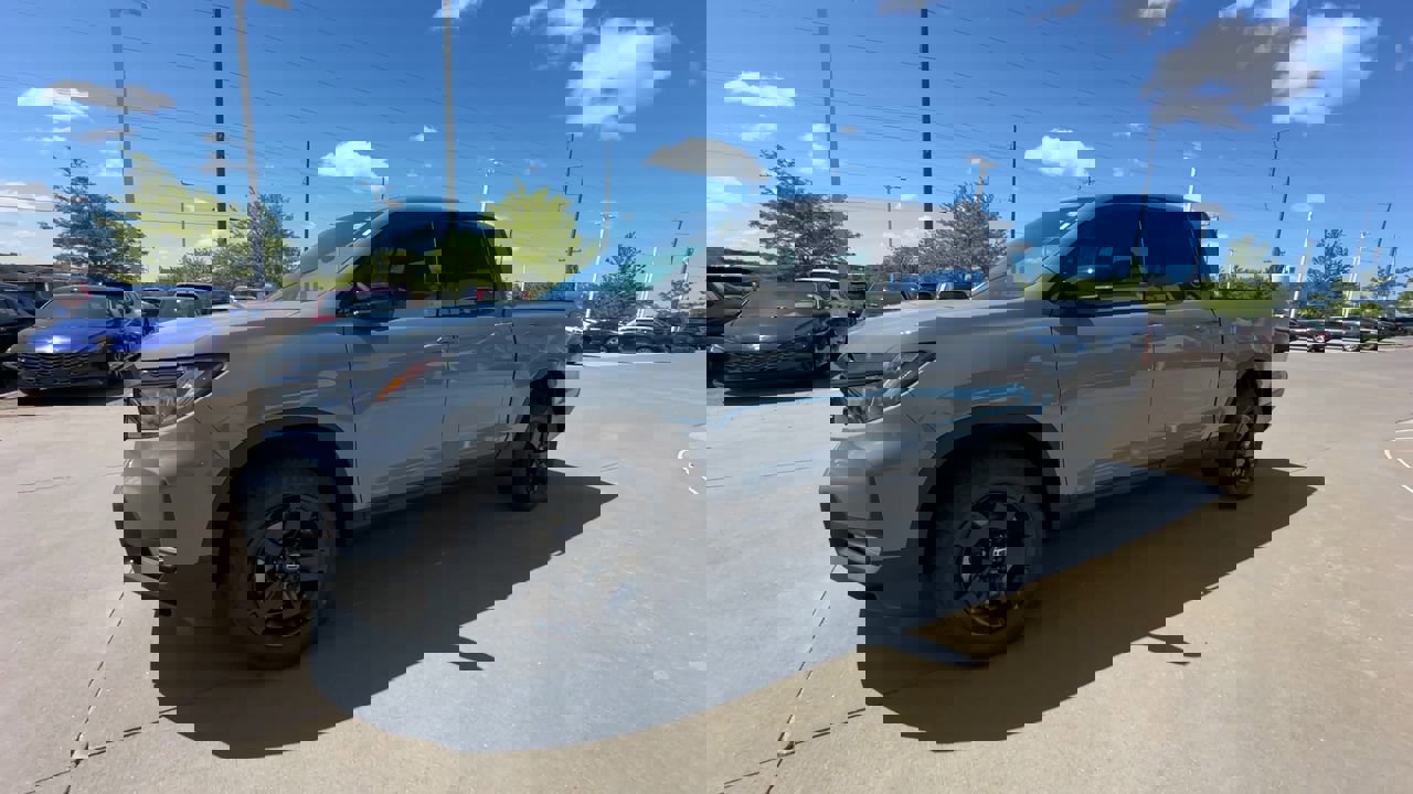 2025 Honda Ridgeline Black Edition photo 2