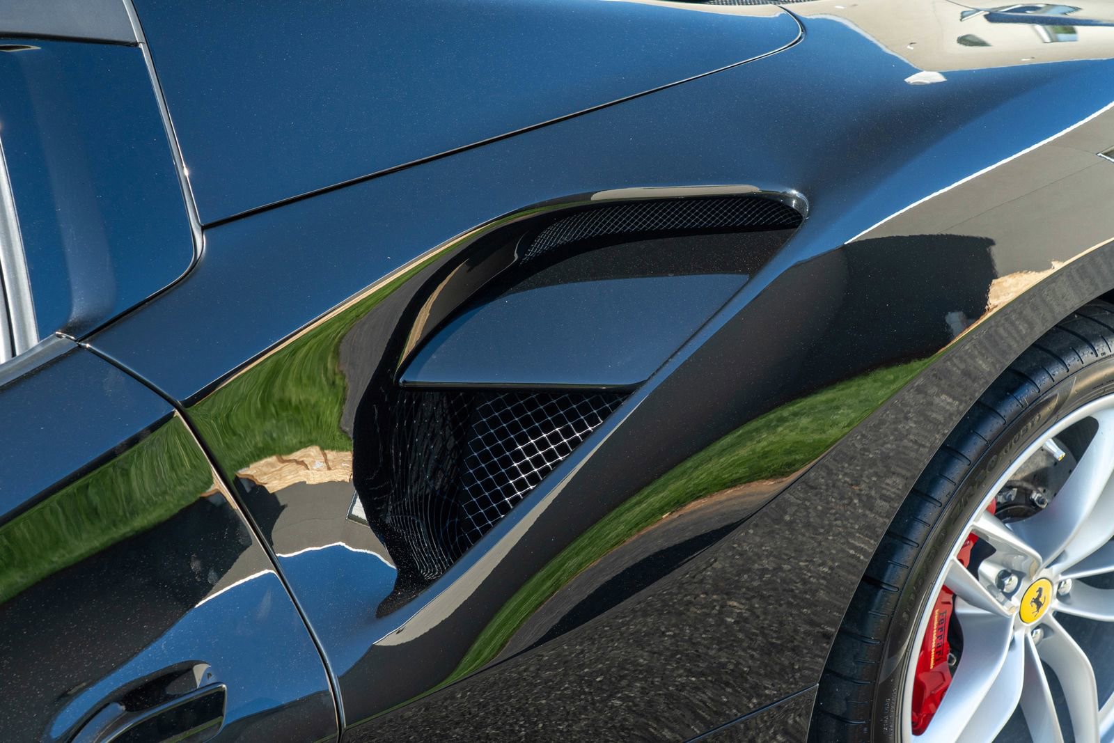 2017 Ferrari 488 Spider photo 12