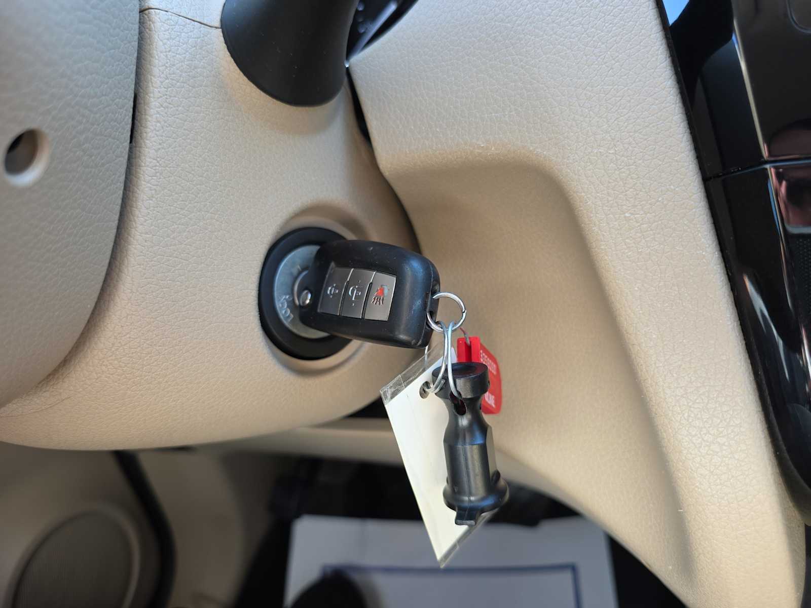 2015 Nissan Rogue S photo 16