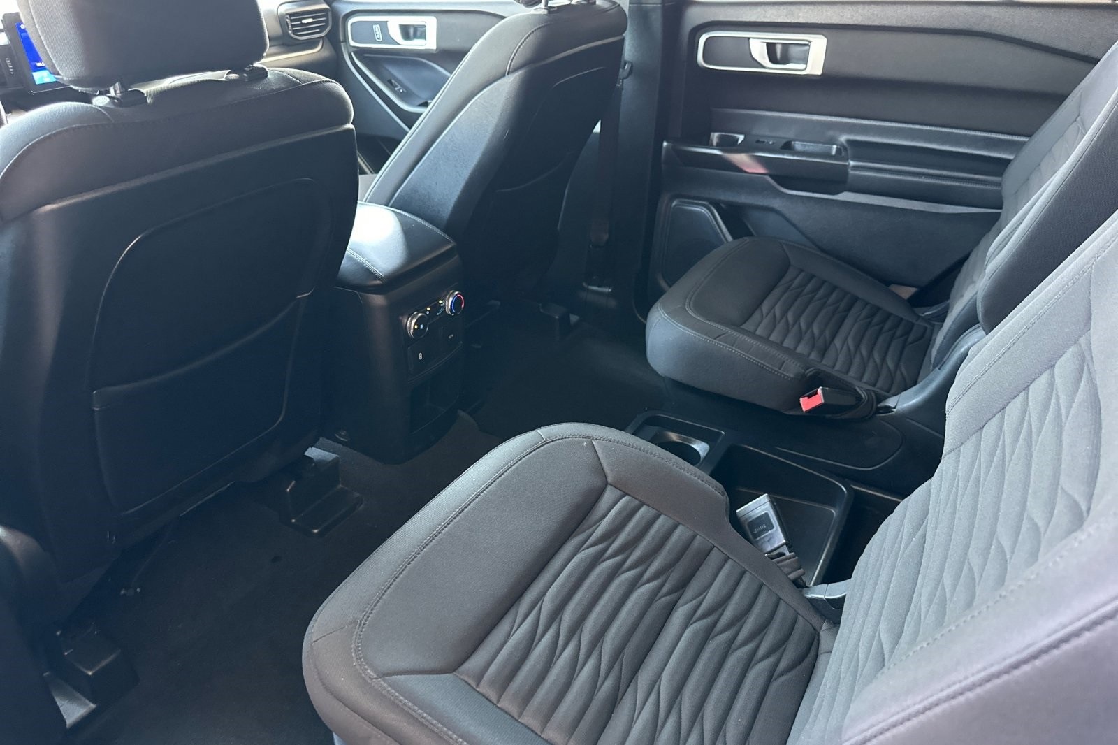 2020 Ford Explorer XLT photo 11