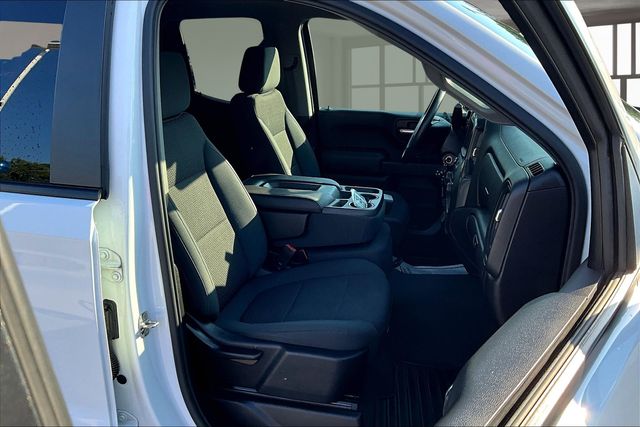 2019 Chevrolet Silverado 1500 Custom photo 8