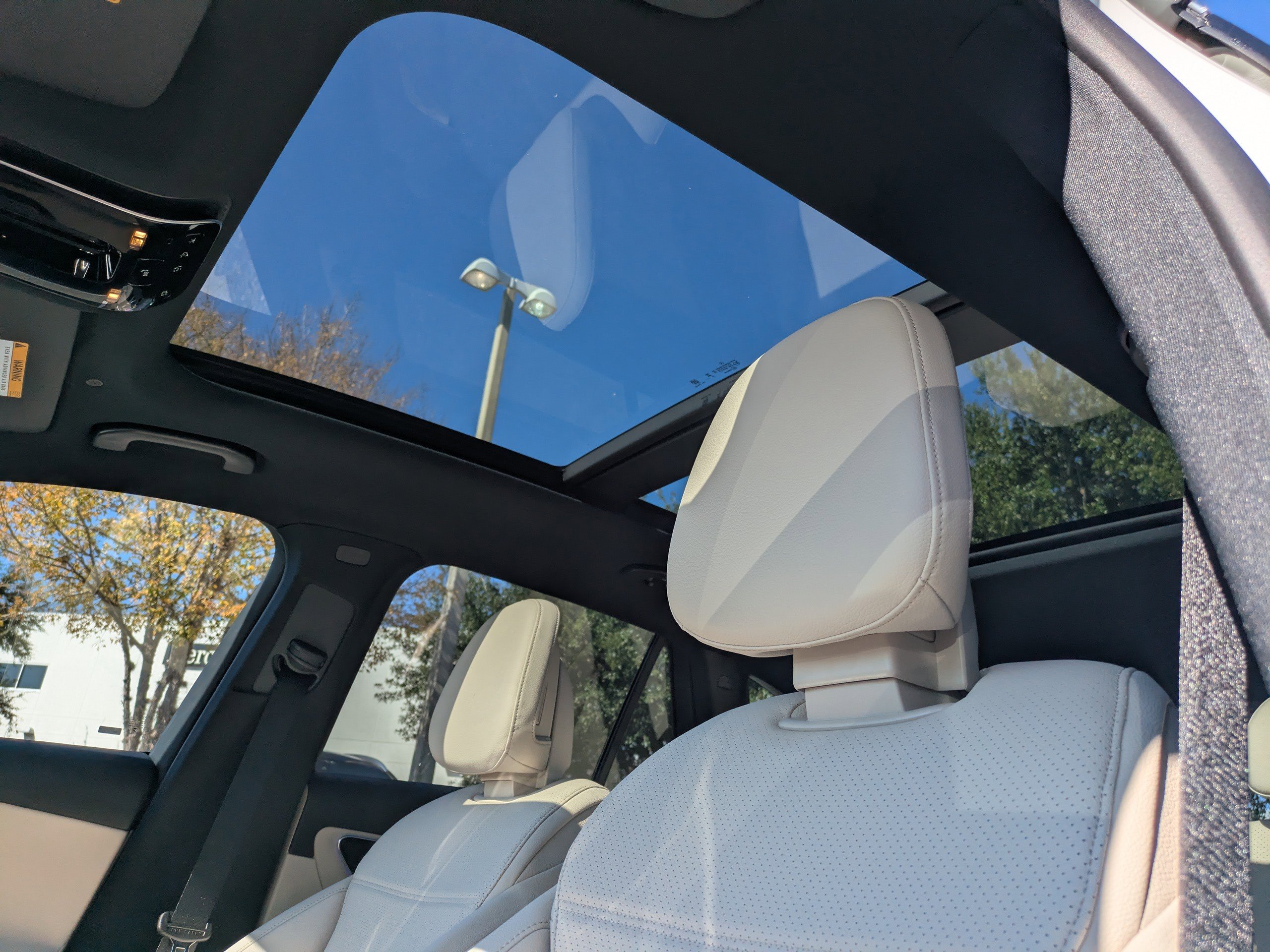 2026 Mercedes Benz GLC 300 photo 4