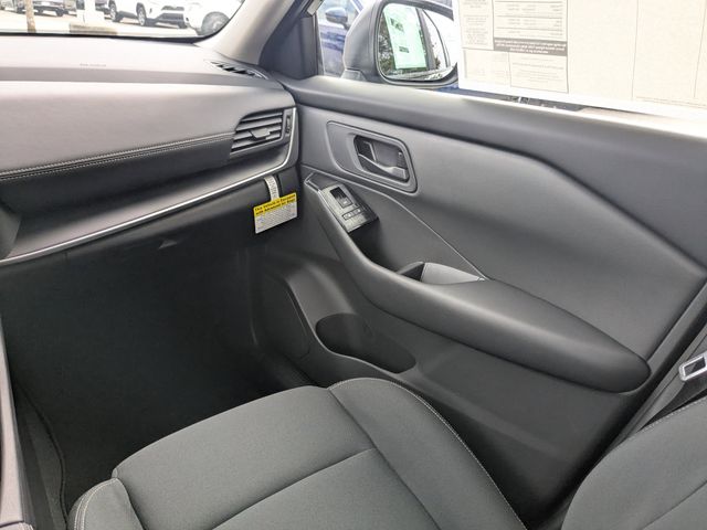 2026 Nissan Rogue S photo 11