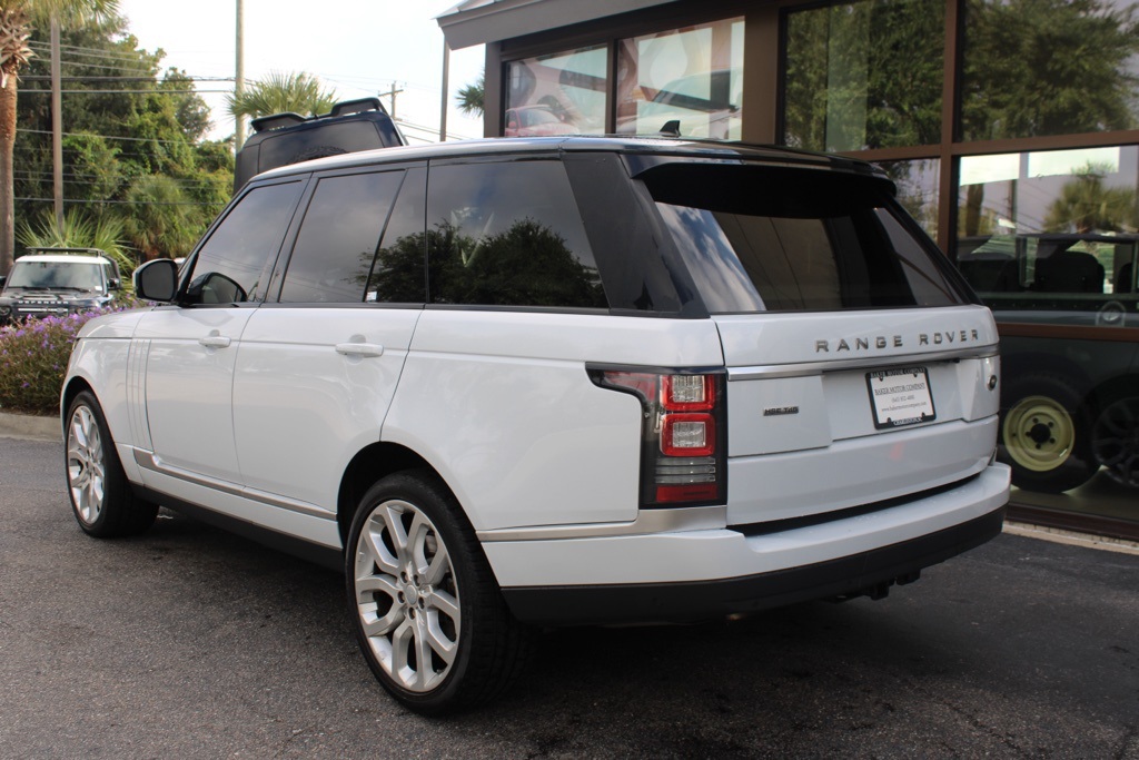 2016 Land Rover Range Rover HSE photo 3