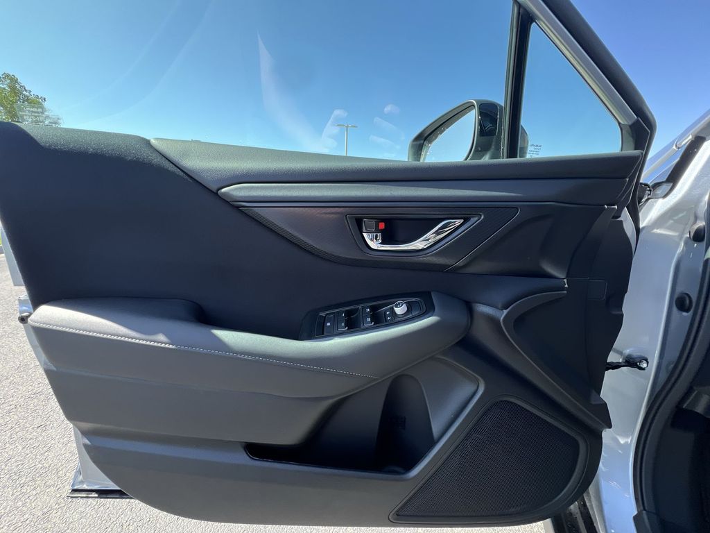 2025 Subaru Outback Premium photo 19