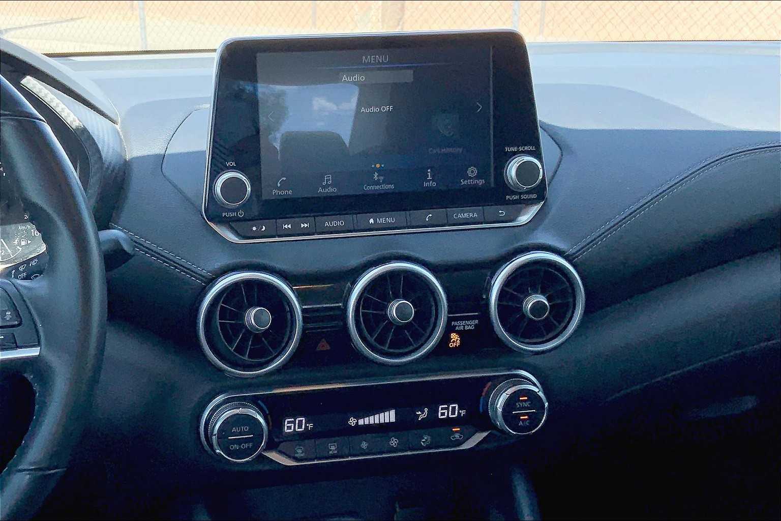 2021 Nissan Sentra SV photo 6