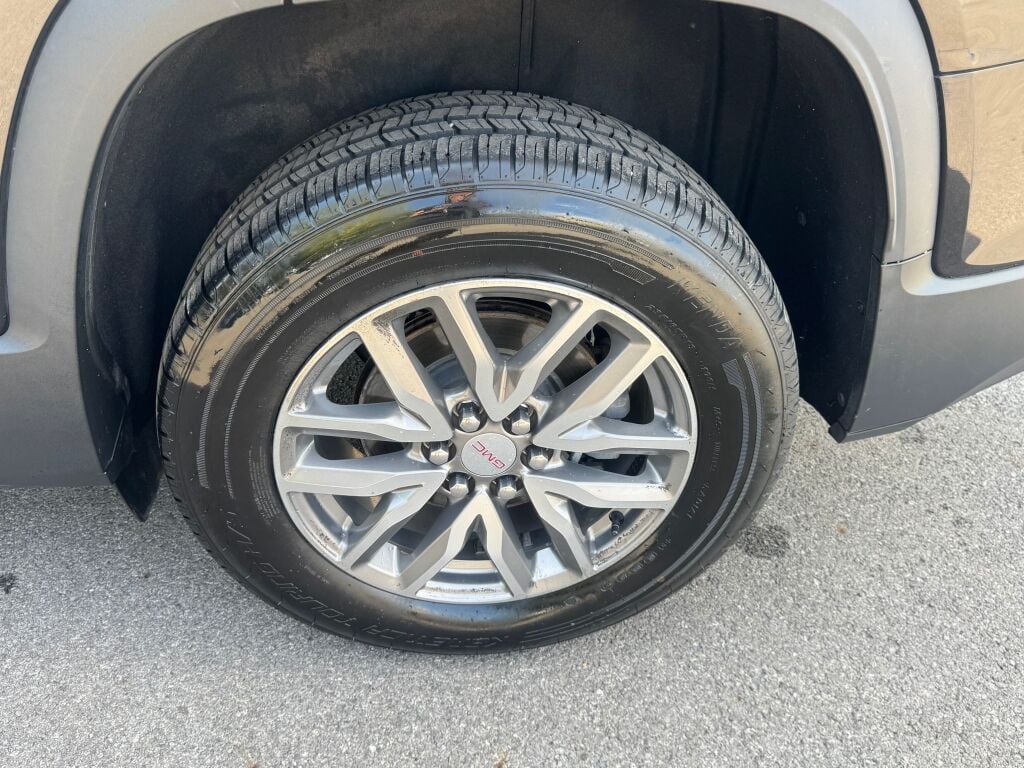 2019 Gmc Acadia SLE photo 25