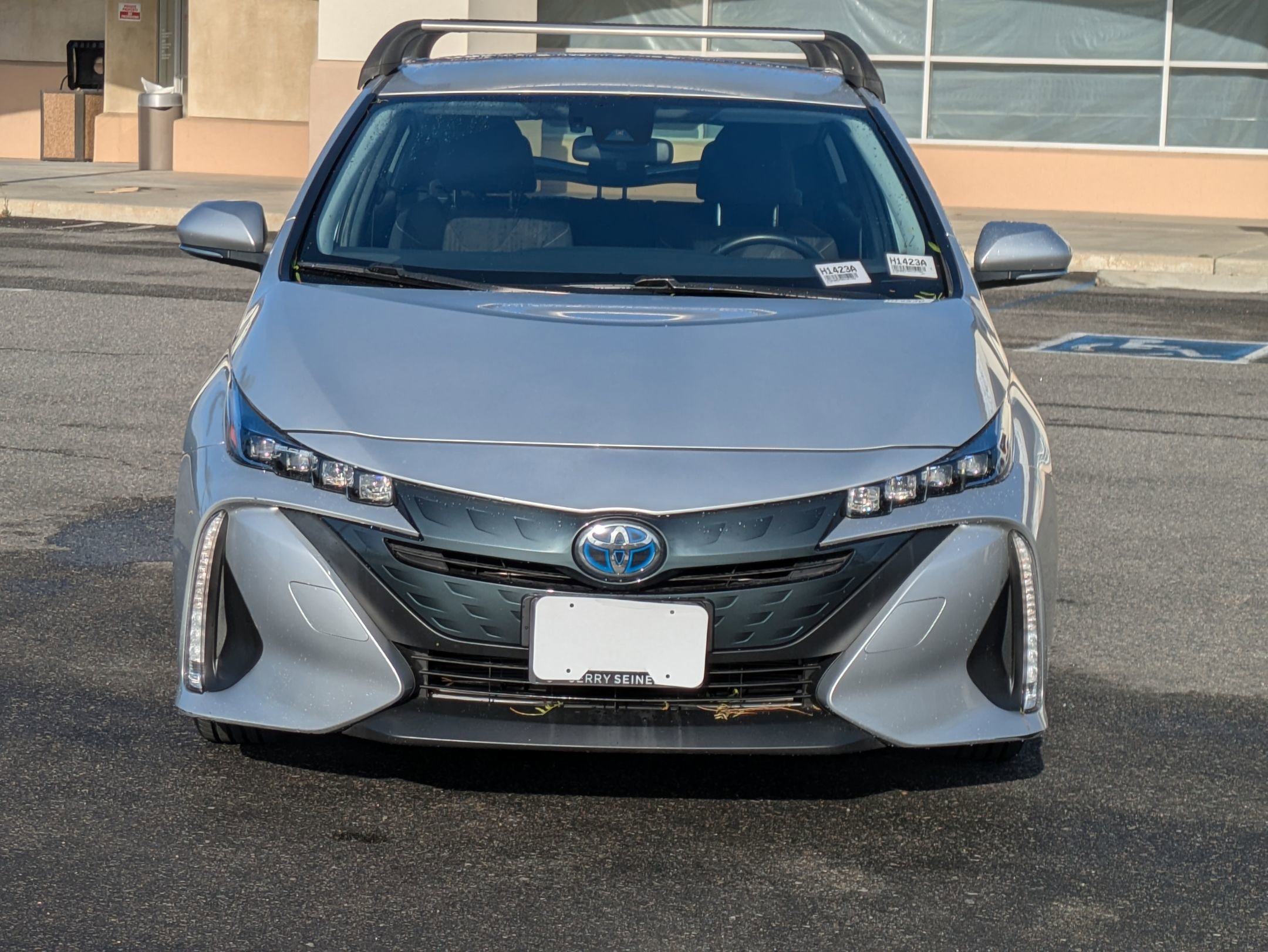 2022 Toyota Prius Prime XLE photo 8