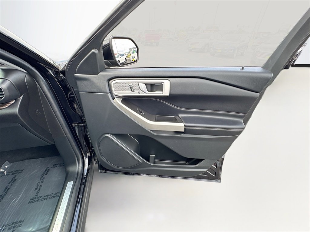 2022 Ford Explorer Limited photo 34