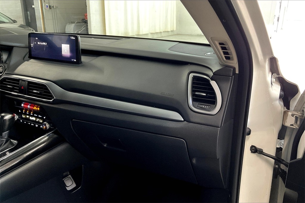 2022 Mazda CX-9 Touring photo 13