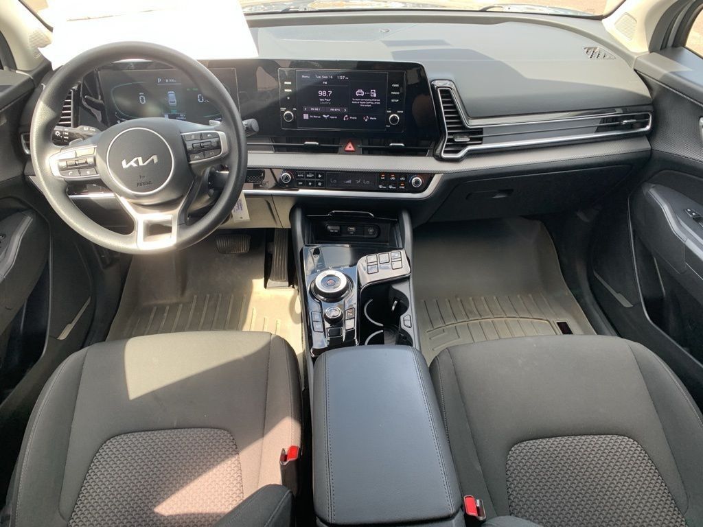 2023 Kia Sportage Hybrid LX photo 17