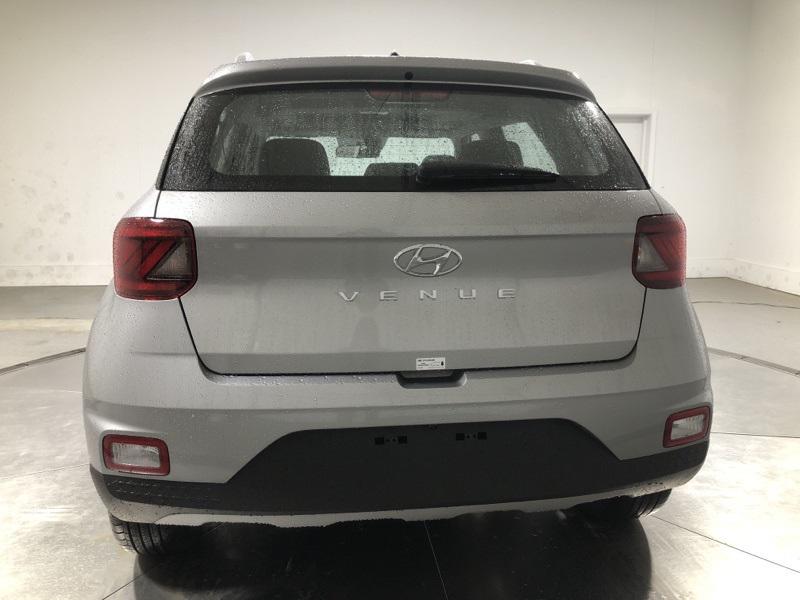 2026 Hyundai Venue SEL photo 3