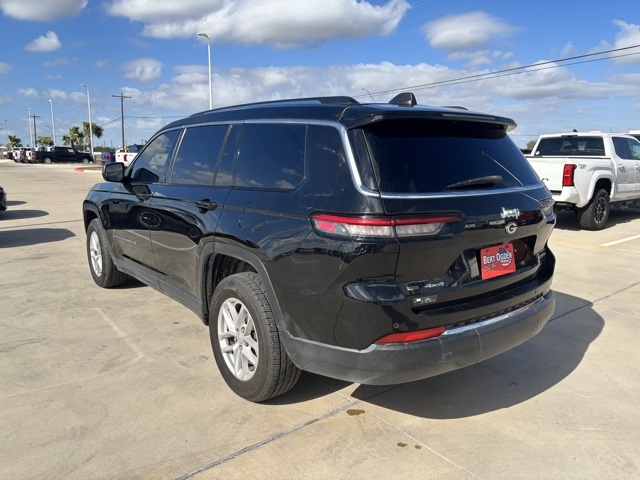 2021 Jeep Grand Cherokee Laredo photo 4