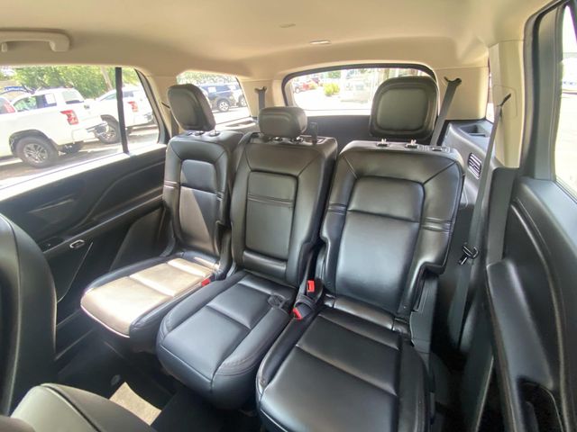 2022 Lincoln Aviator Standard photo 10