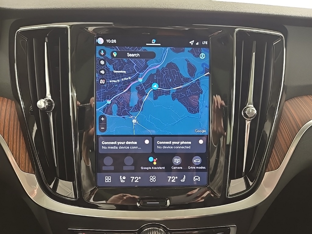 2026 Volvo V60 Plus photo 14