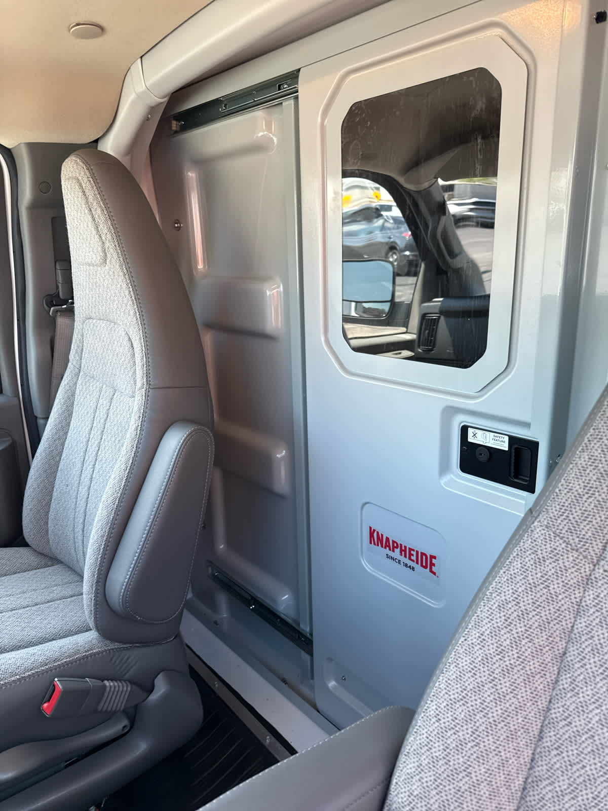 2024 Chevrolet Express Cutaway Base photo 7