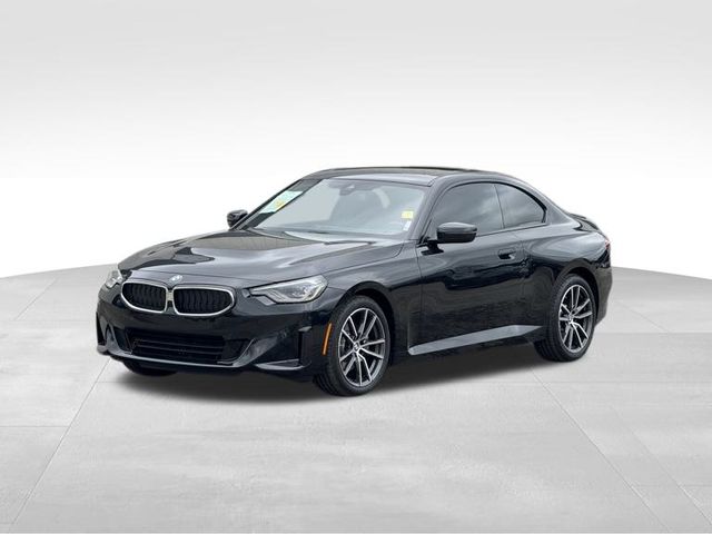 2023 BMW 2 Series 230i's photo
