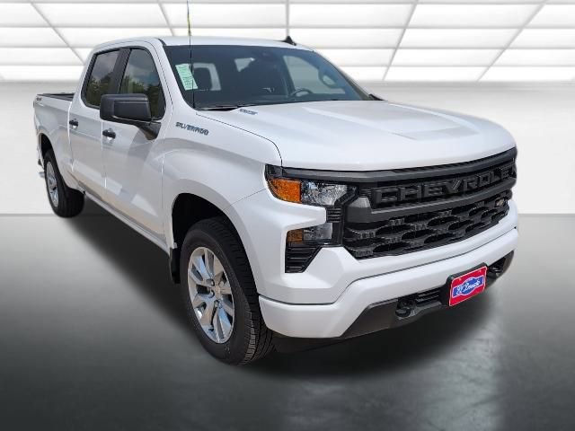 2026 Chevrolet Silverado 1500 Custom's photo