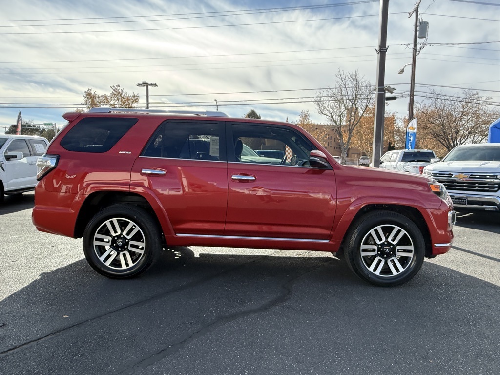 2022 Toyota 4Runner Limited photo 4
