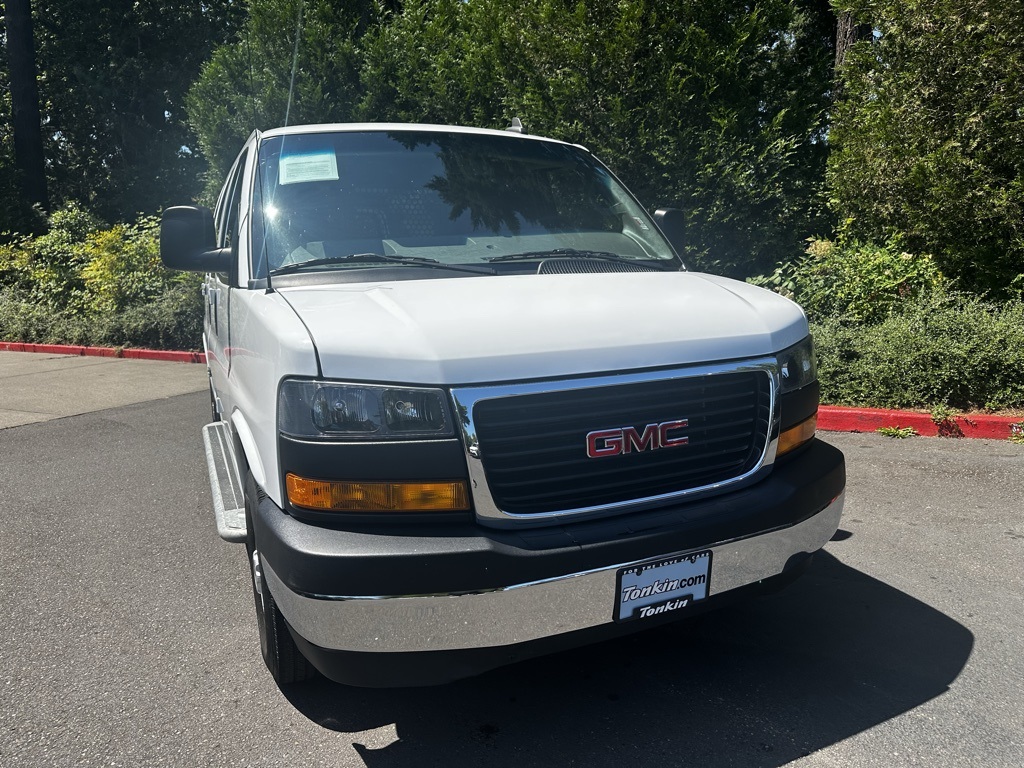 2022 Gmc Savana 2500 photo 4
