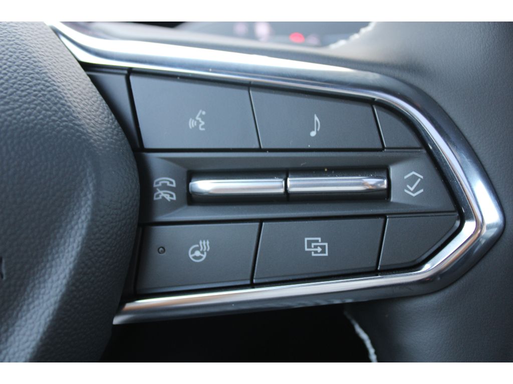 2026 Chevrolet Traverse photo 14