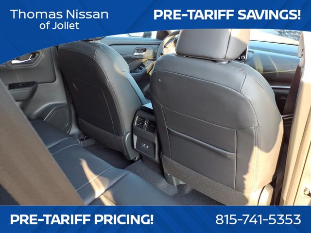 2026 Nissan Rogue SV photo 16