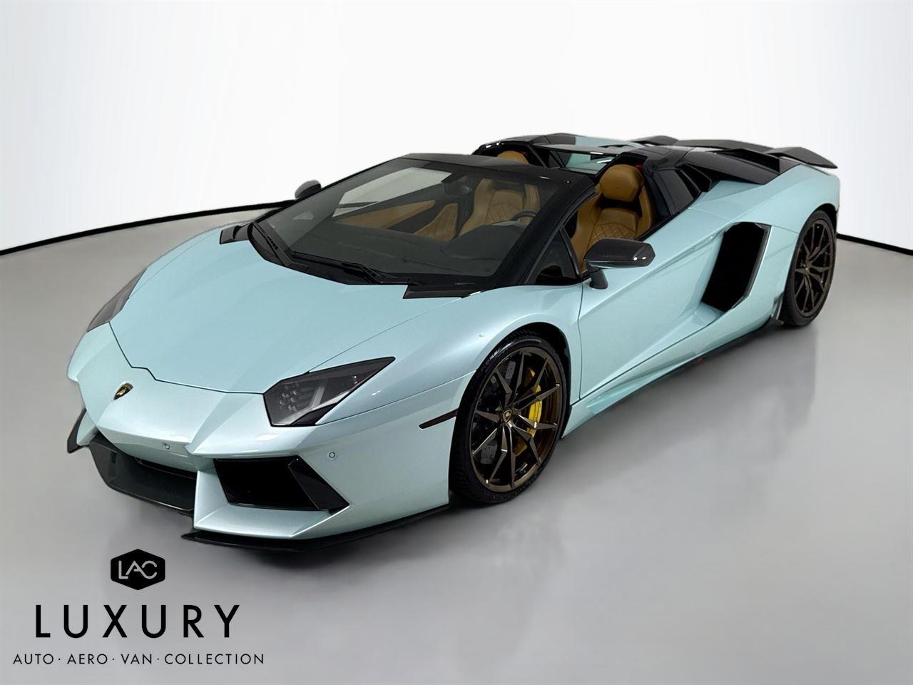 2015 Lamborghini Aventador LP 700-4 Roadster photo 2