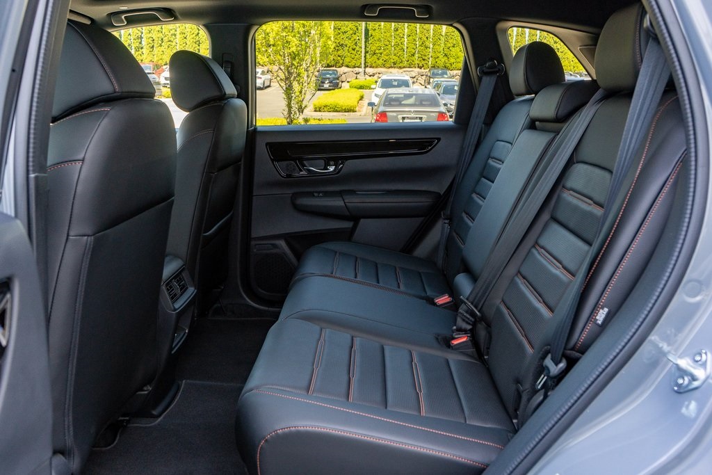 2026 Honda CR-V Hybrid Sport Touring photo 9
