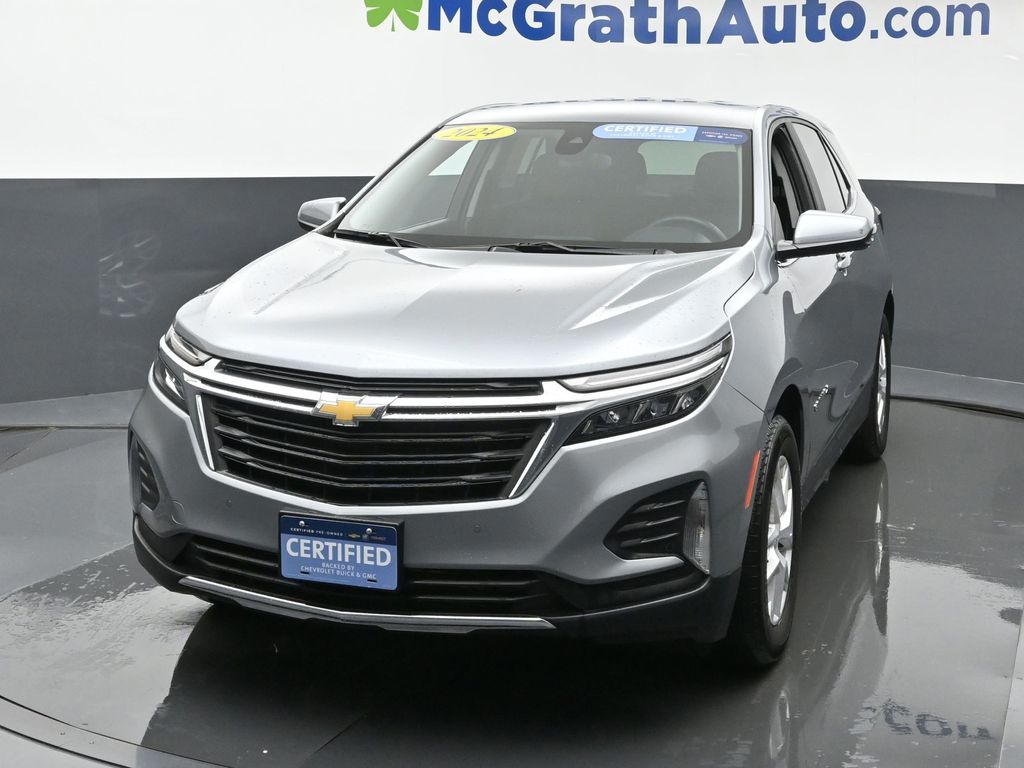 2024 Chevrolet Equinox LT photo 3