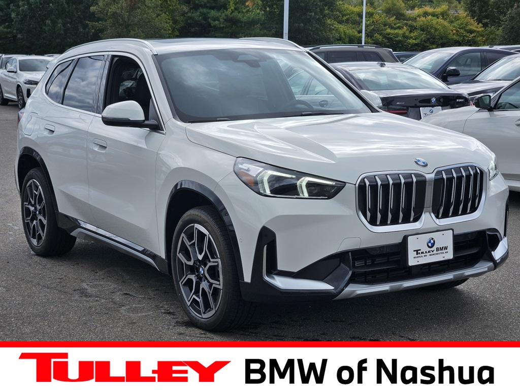 2026 BMW X1 28i's photo