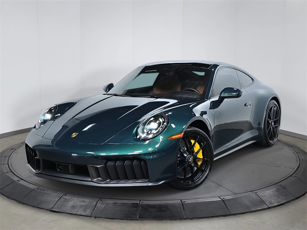 2025 Porsche 911 GTS's photo