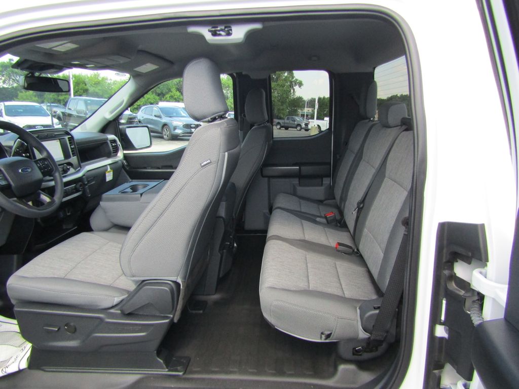 2023 Ford F-150 XL photo 8