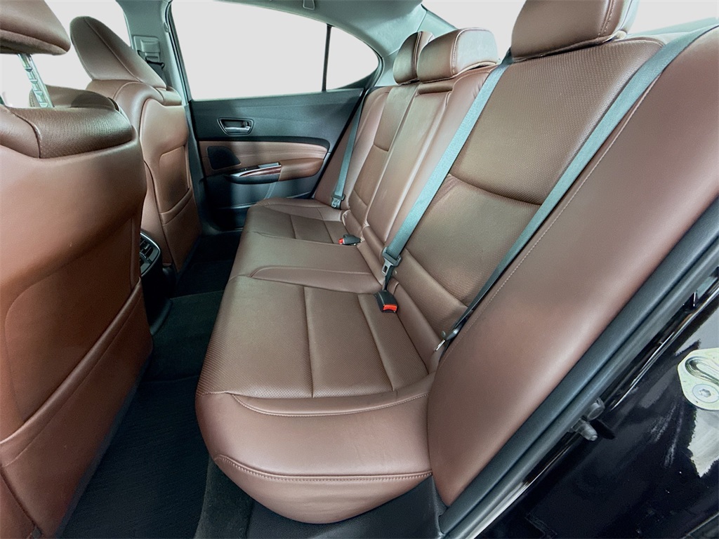 2015 Acura TLX Advance photo 16
