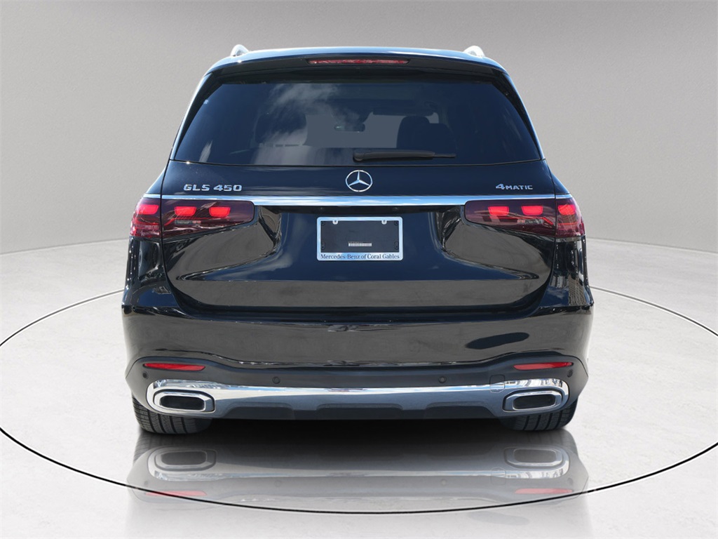 2024 Mercedes Benz GLS 450 4MATIC photo 3