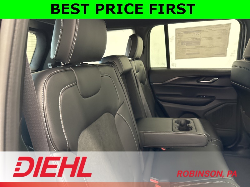 2025 Jeep Grand Cherokee Altitude X photo 3